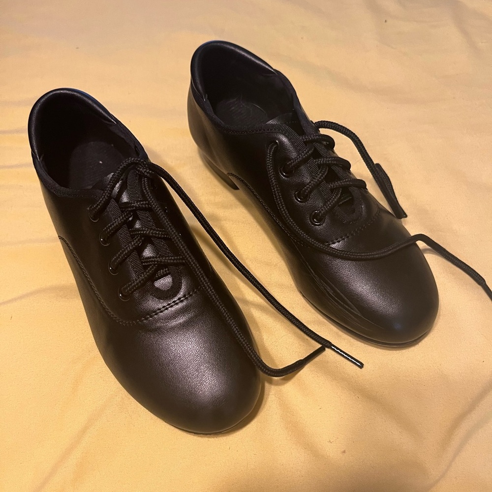 Girls tap shoes